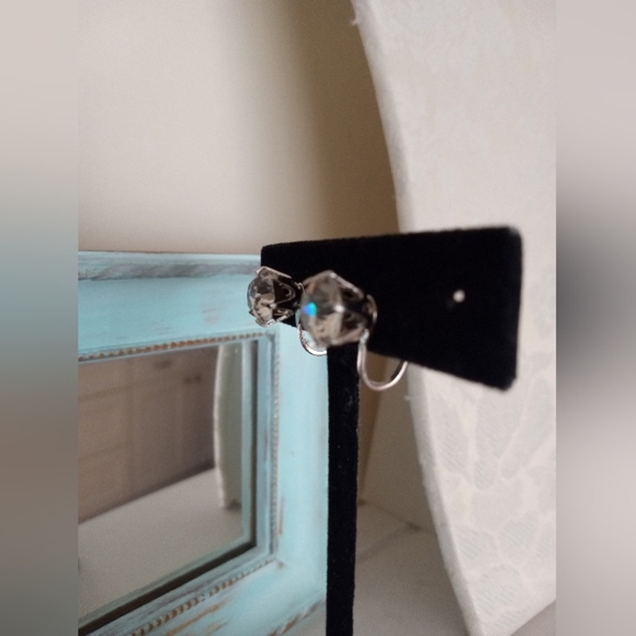 *PRICE DROP* Nemo Vintage Earrings Sparkling Rhinestone Solitaire Screw back MCM - Picture 4 of 9